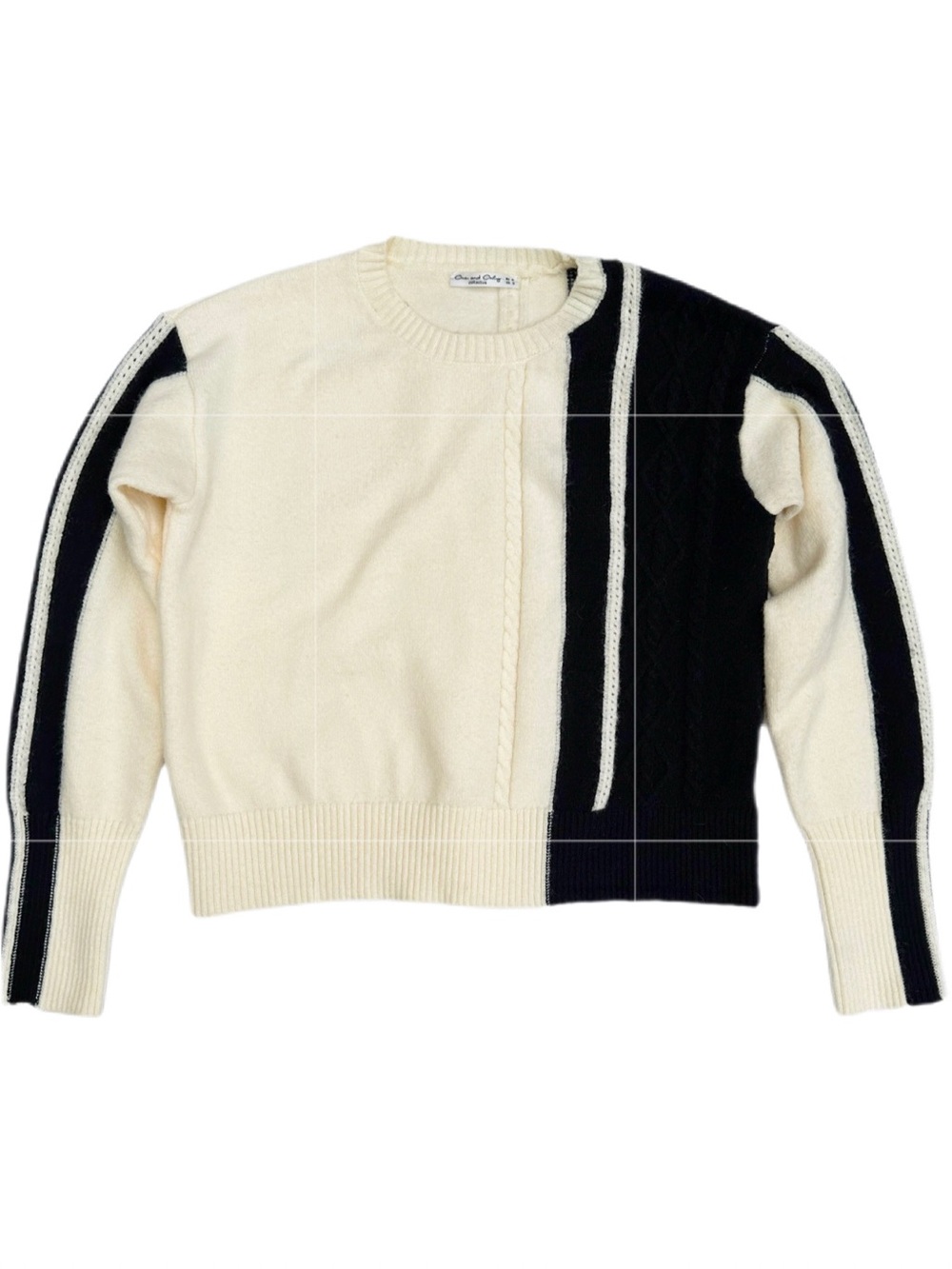 The One and Only Collective Sweater Size S Cream Black Colorblock Cable Knit
